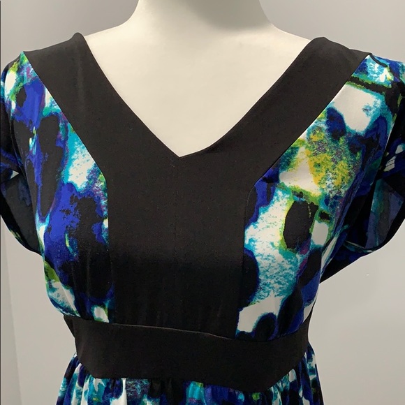 duo Maternity Dress - Picture 2 of 3